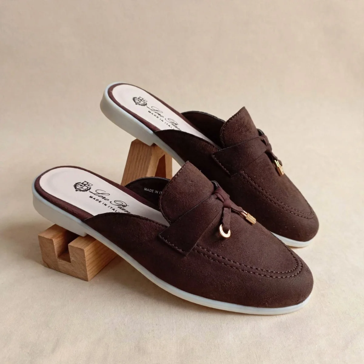 Mules Loro Piana en daim